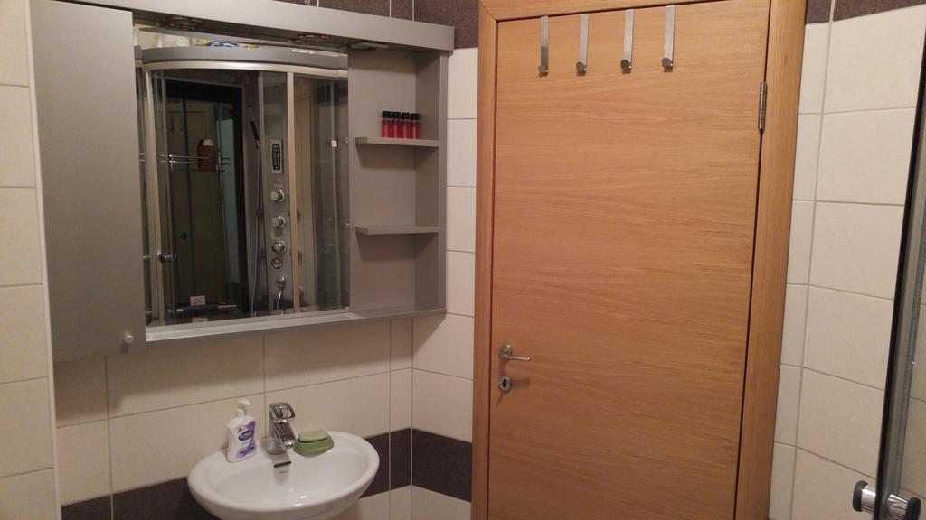 Apartman Snow White โนวีซาด ภายนอก รูปภาพ